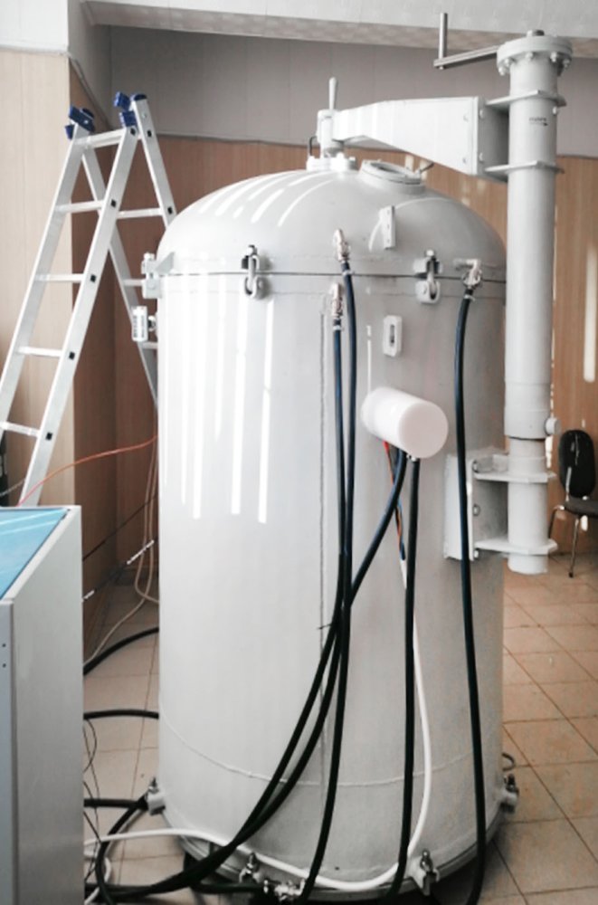 Вакуумная ионно-плазменная установка для азотирования материалов и изделий