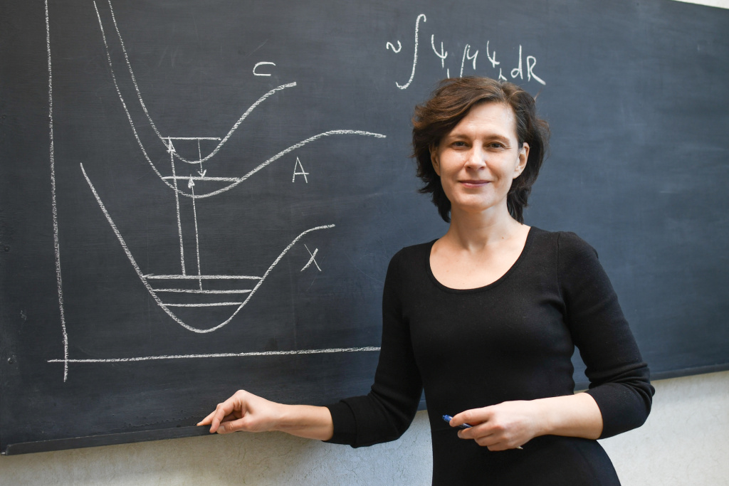 С физикой жизнь не бывает скучной.jpeg