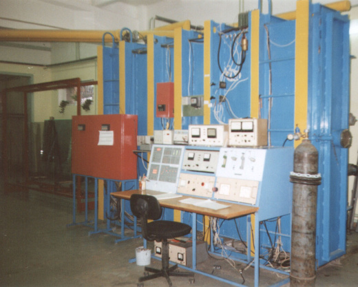 Вакуумная напылительная установка «Внук-3»