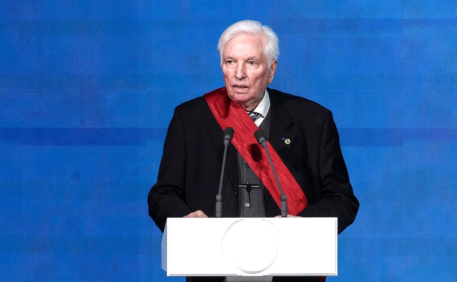 Основатель ИСЭ СО РАН академик Г.А. Месяц отметил 90-летний юбилей